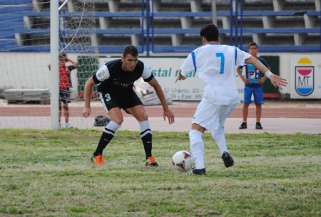 El Marbella, una vez más en cuadro, visita al Linares Deportivo