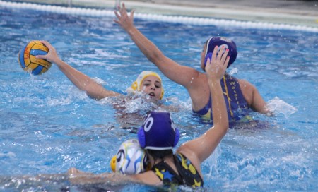 El CW Marbella femenino empata en el último partido y acaba invicto la primera vuelta