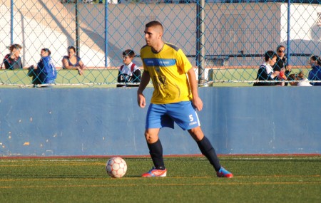 La segunda derrota consecutiva vuelve a hundir al Marbellí (2-3)