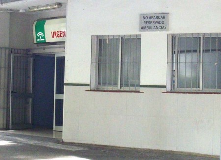 La Junta de Andalucía garantiza el servicio de ambulancias en el centro de salud de Las Albarizas