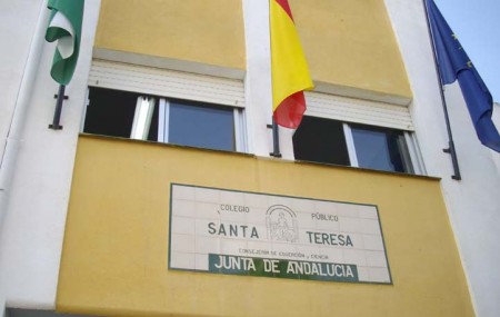 La Junta aprueba una partida de 40.000 euros para arreglar el muro del colegio Santa Teresa