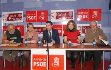 La Mesa de Educación del PSOE considera que la Lomce supone 