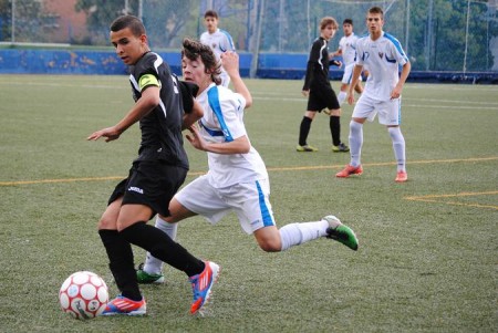 El Marbella da un paso de gigante hacia la permanencia con la victoria ante el Puerto Malagueño (1-2)