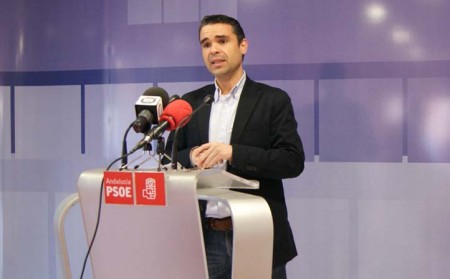 El PSOE dice que Ángeles Muñoz niega la participación de la oposición en los plenos