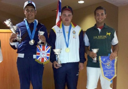 Enrique Cortés prolonga su racha con un bronce en el Campeonato de Europa de Foso Universal