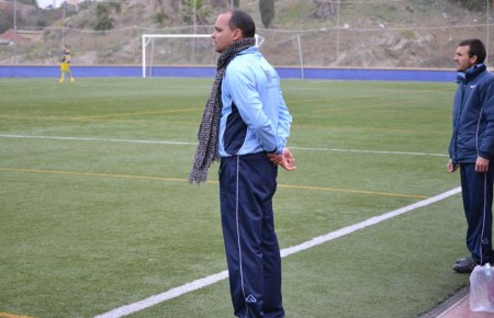 Antonio Sánchez renueva como entrenador del Atlético Marbella