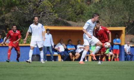 Estepona, San Roque y Balona, piedras de toque para el Marbella en pretemporada