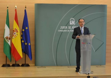 El consejero de Turismo destaca en Marbella que Andalucía es líder nacional en calidad turística