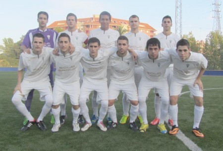 El Atlético Marbella logra (4-0) ante el Yunquera su cuatro triunfo seguido