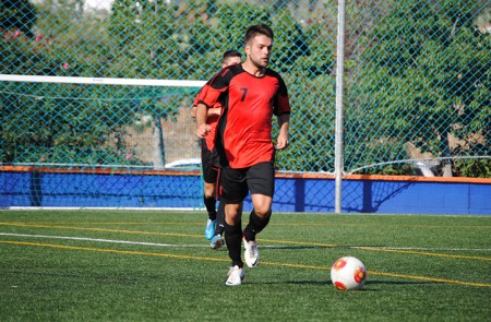 El San Pedro consigue en Huétor Tájar (0-0) su primer punto fuera