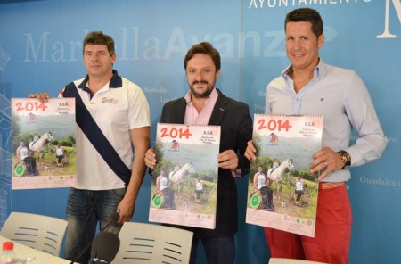 El BSR Marbella busca fondos con un calendario y una gala solidaria