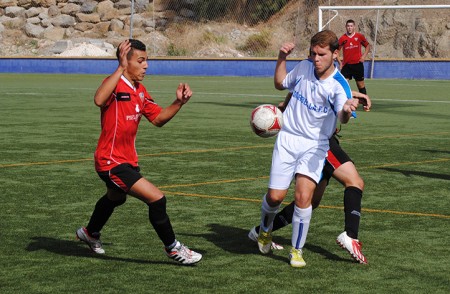 El Marbella FC gana en casa del Natación de Almería (2-5)