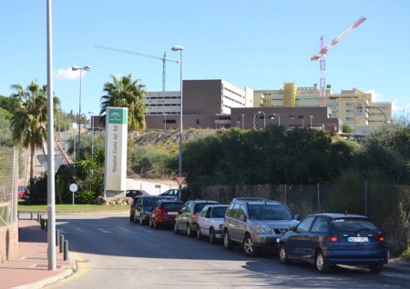 La alcaldesa pide la implicación del Defensor del Pueblo con el Hospital