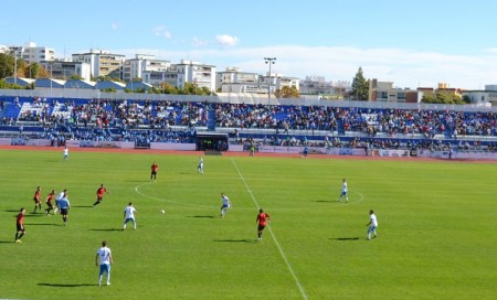 El Marbella defiende su liderato ante un Vélez muy difícil de batir