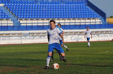 El Marbella FC pierde contra los favoritos del grupo en espectadores