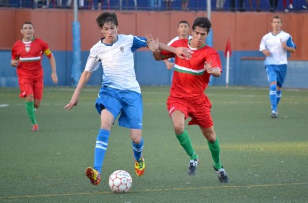 Juanma rescata un punto para Los Compadres ante el colista (3-3)