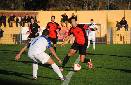 El San Pedro necesita ganar al Antequera para alejarse del descenso