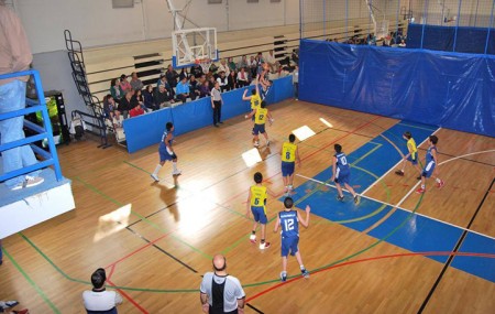 Cara y cruz para los equipos azulones en una intensa jornada