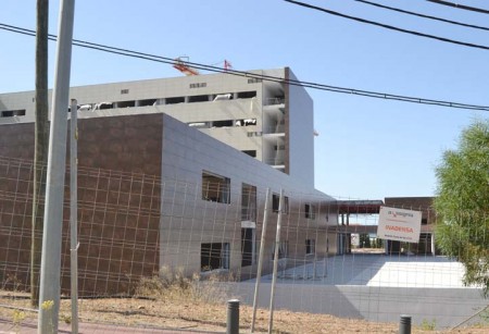 Acuerdo para desbloquear la obras de ampliación del Hospital