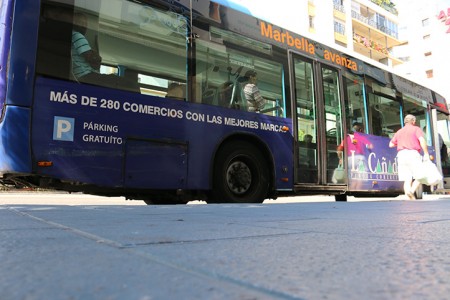 IU pide a la alcaldesa que se municipalicen al completo la red de autobuses urbanos