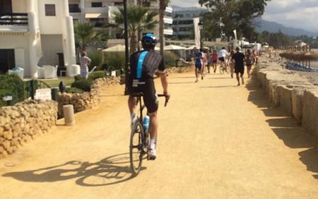 Froome y el Sky, molestos con el tramo de albero en Marbella