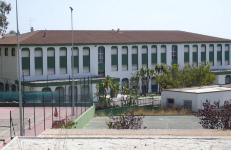 El Ayuntamiento acomete obras de mejora y conservación en el colegio José Banús