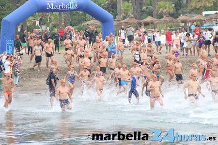 Una travesía a nado unirá por primera vez Puerto Banús y Marbella