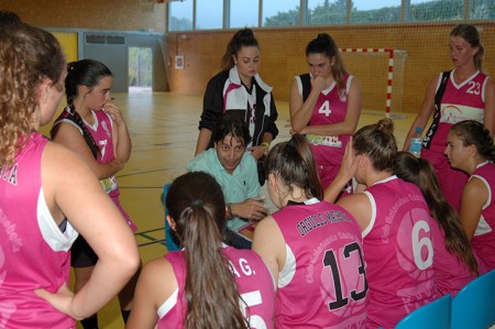 El sénior femenino del Costa Marbella se estrena con victoria (60-34)