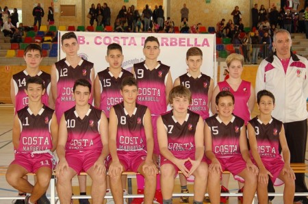 Victoria del cadete masculino del CB Costa Marbella en el derbi local 