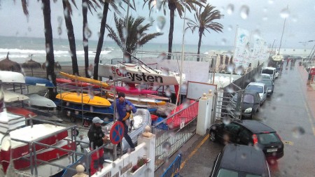 La lluvia aplaza la salida de la I Regata Intercontinental Marbella-Ceuta