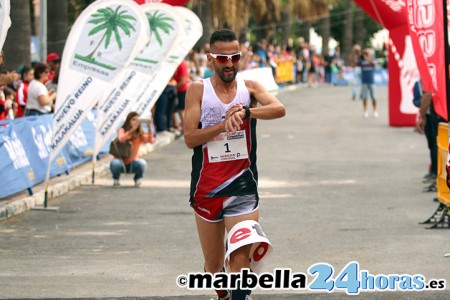 Carretero se impone con autoridad en la Media Maratón de Fuengirola