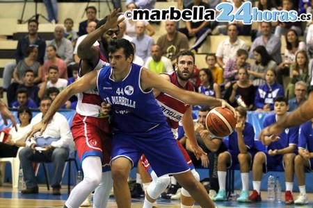 El CB Marbella logra ante el CB Almería (97-87) su quinta victoria seguida