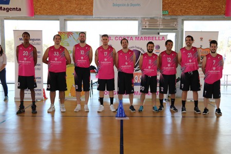 Un CB Costa Marbella, mermado por las bajas, pierde ante el líder (77-58)