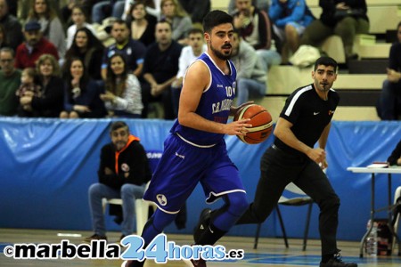 El CB Marbella se complica el ascenso al caer (63-65) ante el Linense