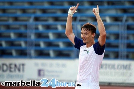 Chus Hevia marca cuatro meses después para hacer el mejor gol de la jornada