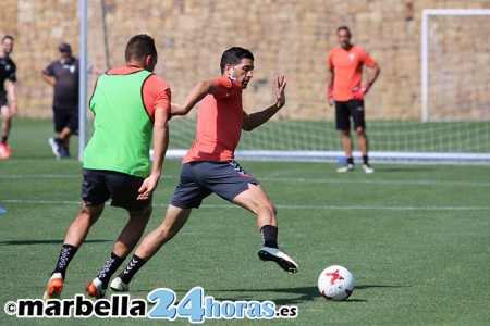 Intenso entreno del Marbella para preparar el choque ante el Celta B