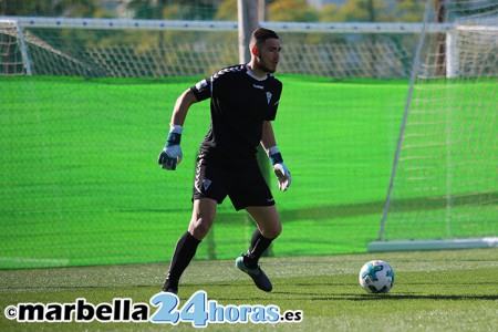 El portero Juanfran Rico renueva con el Marbella para ir cedido al Huétor Tájar