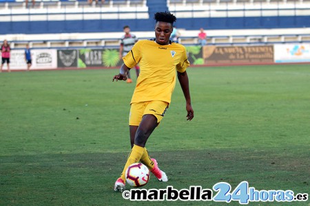 El Marbella FC estudia la continuidad de N'Diaye mientras busca otro lateral