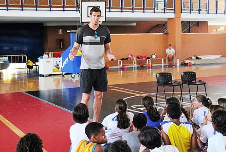 Rubén Guerrero clausura el Campus de Verano del Linces Baloncesto