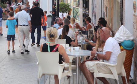 Septiembre en Marbella: más turistas pero menos ocupación y pernotaciones