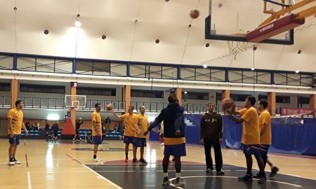 El CB Linces San Pedro se lleva el derbi ante Costa Marbella (62-43)