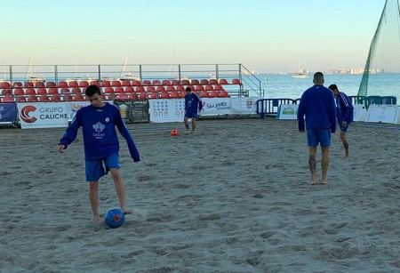 El Fútbol Playa Marbella comienza su participación en el Beach Soccer Mar Menor Cup