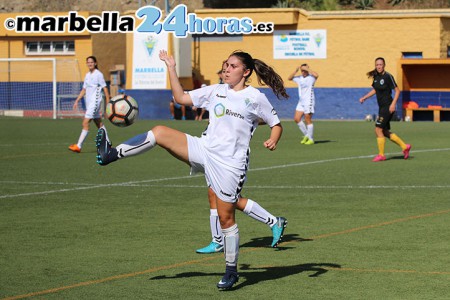 Atracón de fútbol y goles del Marbella femenino para vencer al Antequera (4-1)