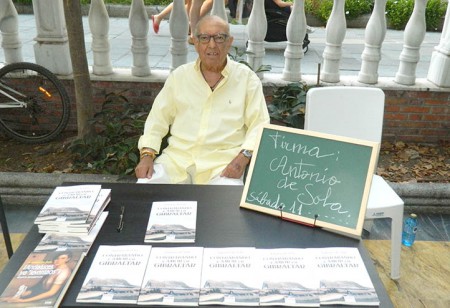 Fallece Antonio de Sola, exconcejal, gran amante del fútbol local y escritor