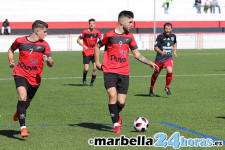 El San Pedro se acerca al abismo tras una polémica derrota en Torremolinos (2-1)