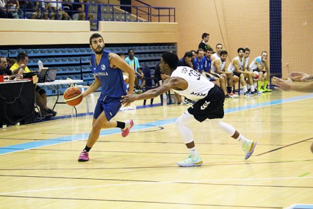 El CB Marbella sigue avanzando en la pretemporada tras jugar en Algeciras