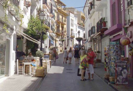 Marbella perdió 7.000 turistas en agosto con una fuerte caída de los extranjeros