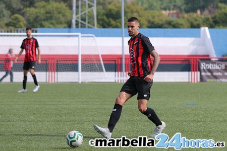 El San Pedro pone el fútbol y el Estepona los goles (0-3)