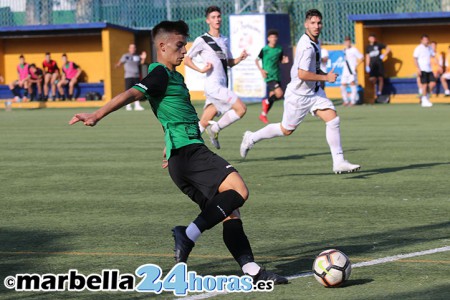 Despropósito arbitral en la derrota del Vázquez Cultural ante el Cádiz (1-0)