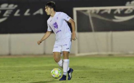 El Marbella FC refuerza el lateral zurdo con el juvenil Fran Ortuño